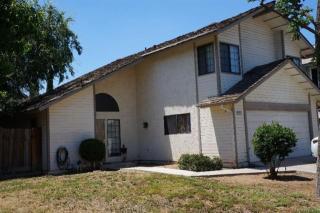 2267 Hazel Ave, Fresno, CA 93722-5562