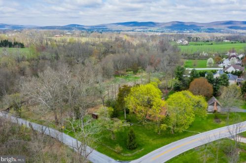 440 Franklin Church Rd, Siddonsburg PA  17019-9766 exterior