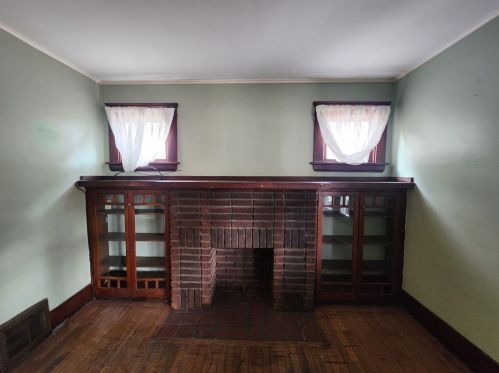 505 Sheridan Ave, New Castle PA  16105-2437 exterior