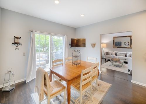 84 Ln Costa Dr, Annandale NJ  08801-1665 exterior