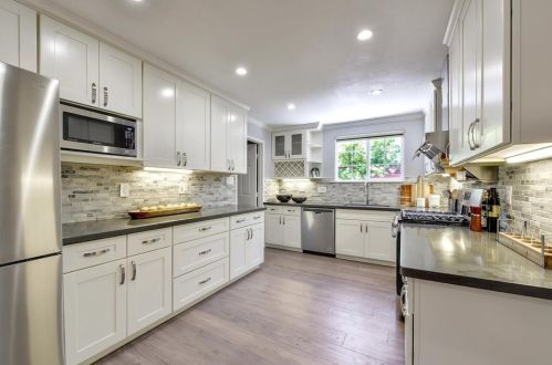 3444 Spring St, Redwood City CA  94063-4219 exterior