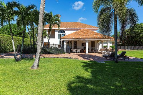 2400 Newbury Ct, West Palm Beach FL  33414-7736 exterior