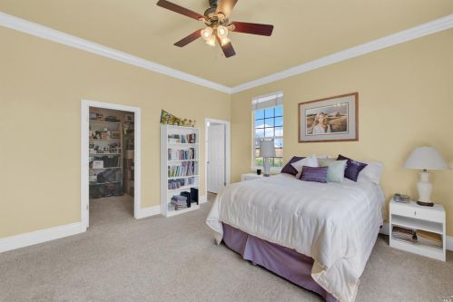 3959 Skyhawk Ln, Vacaville CA  95688-9516 exterior