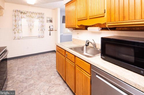 428 Homestead Rd, Wilmington DE  19805-4640 exterior