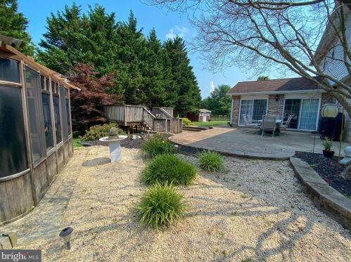 5 Wortham Ct, Bear DE  19701-2060 exterior