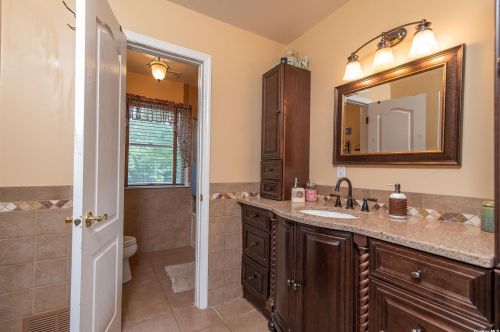 182 Miller Place Rd, Miller Place NY  11764-2804 exterior