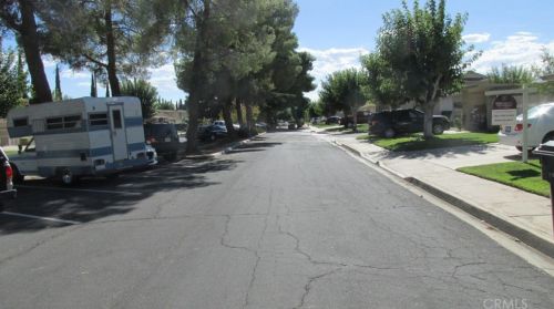 14352 El Dorado Dr, Victorville, CA 92395-4317