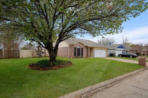 1328 Nicole Way, Burleson, TX 76028-6913