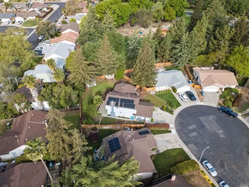 154 Oakmeade Ct, Vacaville CA exterior