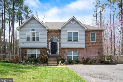 21 Countryside Dr, Fredericksburg, VA 22406-4142