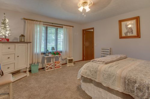 2219 Manhattan Blvd, Springfield OH  45504-4256 exterior