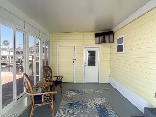 11581 Dogwood Ln, Fort Myers Beach FL  33931-7130 exterior