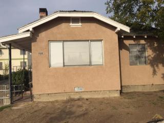 1418 Flower St, Bakersfield, CA 93305-3936