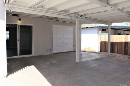 327 Erwin St, Rialto CA  92376-6018 exterior