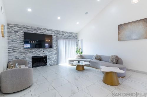 820 Cherrywood Way, El Cajon CA  92021-5532 exterior