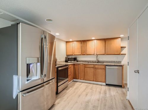 3291 Pearl St, Englewood CO 80113-2713 exterior