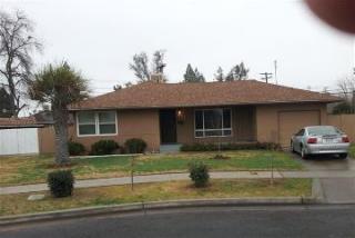 1722 Buckingham Way, Fresno, CA 93705-1837