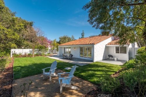 4455 Park Alisal, Calabasas CA  91302-1757 exterior