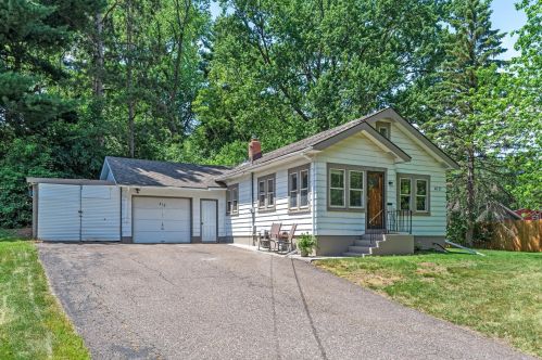 412 Seeley St, Stillwater, MN 55082-5547
