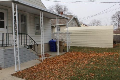 7823 15th Ave, Kenosha, WI 53143-5913