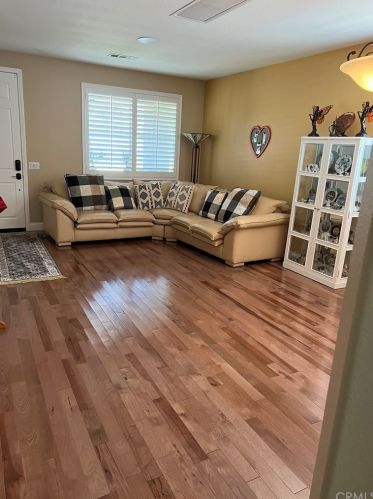 29279 Gateway Dr, Lake Elsinore CA  92530-7276 exterior