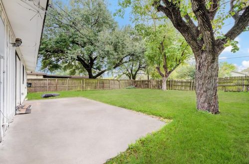 2001 3 Ave, Texas City TX  77590-7308 exterior