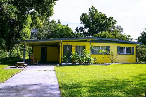 560 Pinecrest Dr, Bartow FL  33830-3243 exterior