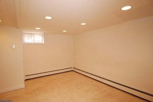 12 Tobyhanna Trl, Hopatcong NJ  07843-1024 exterior