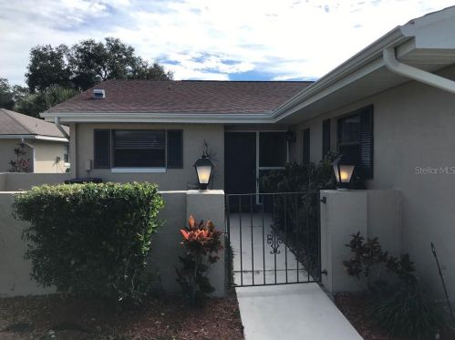 432 Gleneagles Ct, Winter Haven, FL 33884-1221