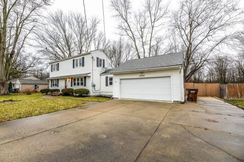 5804 Buckwheat Rd, Milford, OH 45150-2477
