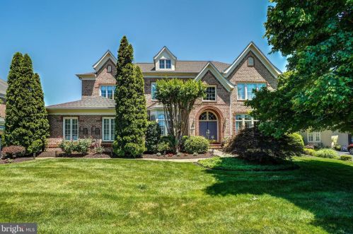 15930 Spyglass Hill Loop, Gainesville, VA 20155-3212