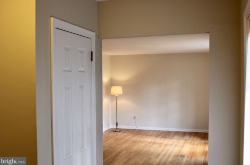 245 Clemens Rd, Harleysville, PA 19438-1904