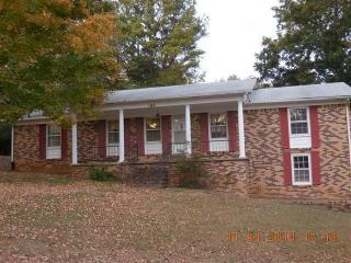 160 Tammy Dr, Lawton, TN 38375-1410
