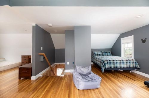 2 Howard St, Salem NH  03079-2565 exterior