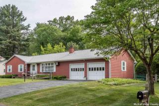 33 Colonial Dr, Tillson, NY 12486-1010