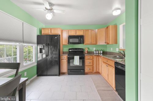 3 Ingrid Ct, Wilmington DE  19808-4062 exterior