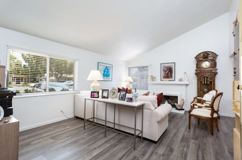 16670 Bernardo Oaks Dr, San Diego CA  92128-2837 exterior