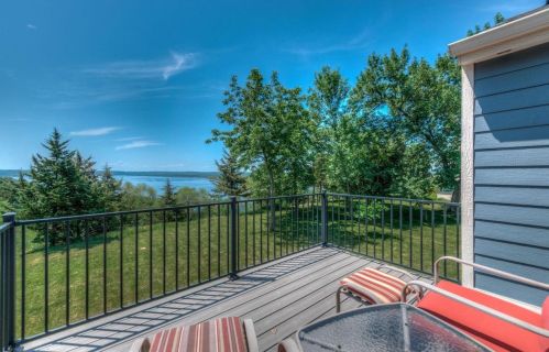 7 Birkmose Park, Hudson WI  54016-2286 exterior