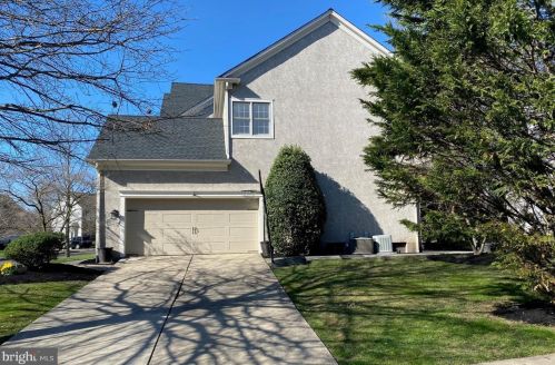 2123 Basswood Dr, Miquon PA 19444-2328 exterior