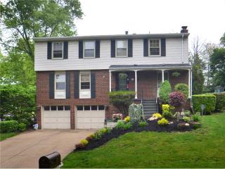 114 Castle Hill Rd, Monroeville, PA 15146-4712