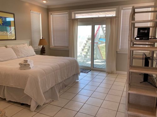 120 Gorrie Dr, Saint George Island FL  32328-2728 exterior