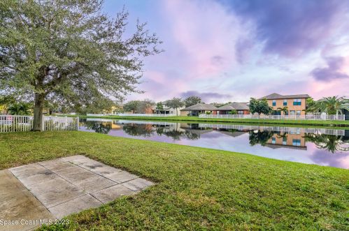 2773 Glenridge Cir, Merritt Island FL  32953-2953 exterior