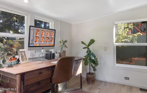 1268 Black Canyon Rd, Simi Valley CA 93063-4609 exterior