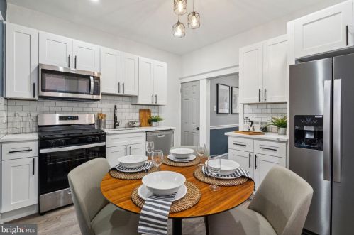 2858 Aramingo Ave, Philadelphia PA  19134-4224 exterior