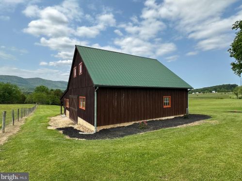 803 Hook Hill Rd, Richmond National Battlefiel VA  22835-3505 exterior