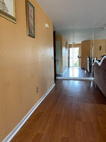 931 B St, Hollister, CA 95023-4464