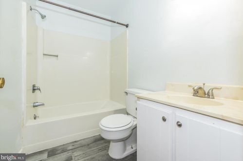 415 Jefferson Ave, Downingtown PA 19335-3025 exterior