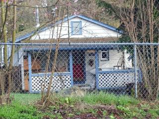 1046 124th St, Seattle WA  98146-2745 exterior