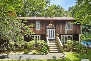 9 Raintree Rd, Huntington Station, NY 11747-4117