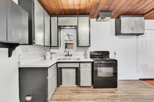 1105 Bittern St, San Diego CA 92114-2513 exterior